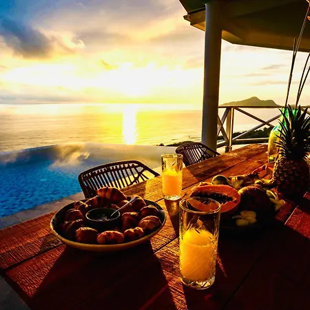 Villa Club Tropicana Carana With Private Infinity Pool