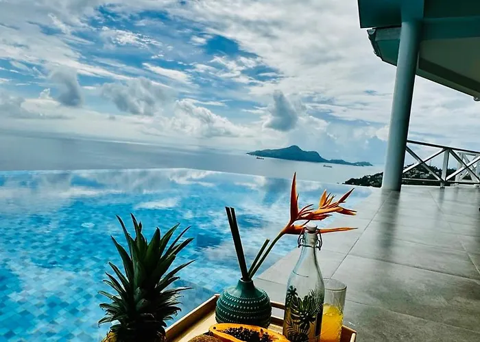 Club Tropicana Carana With Infinity Pool Apartment Machabee
