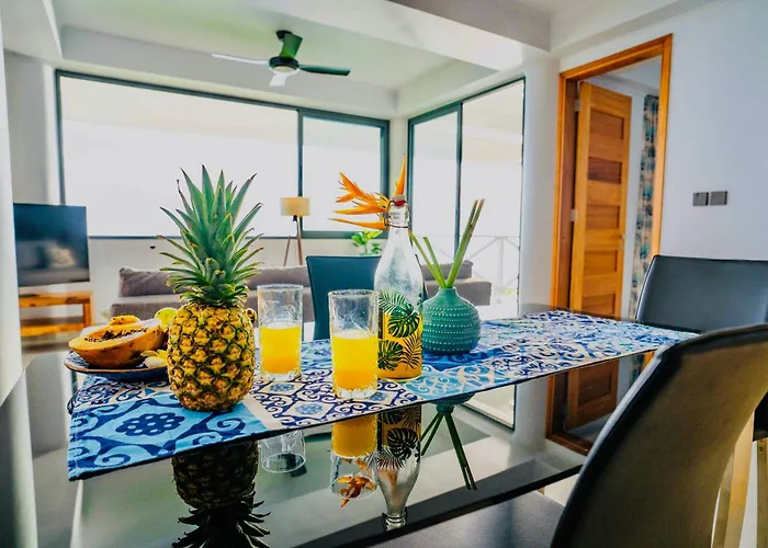 Club Tropicana Carana With Infinity Pool Apartment *