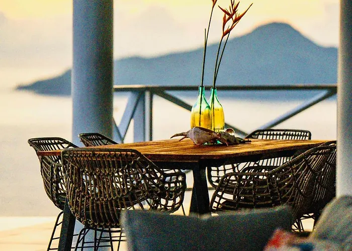 Club Tropicana Carana With Infinity Pool *