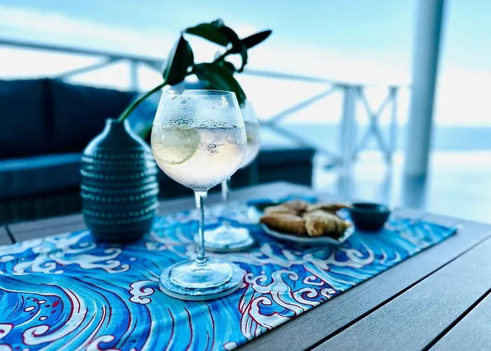 Club Tropicana Carana With Infinity Pool Apartment *