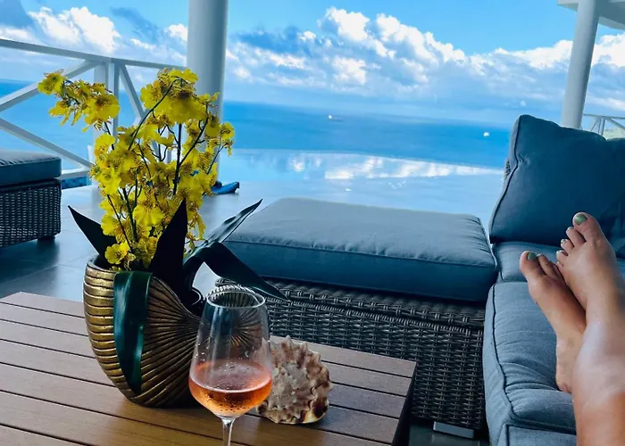 Club Tropicana Carana With Infinity Pool Apartment *